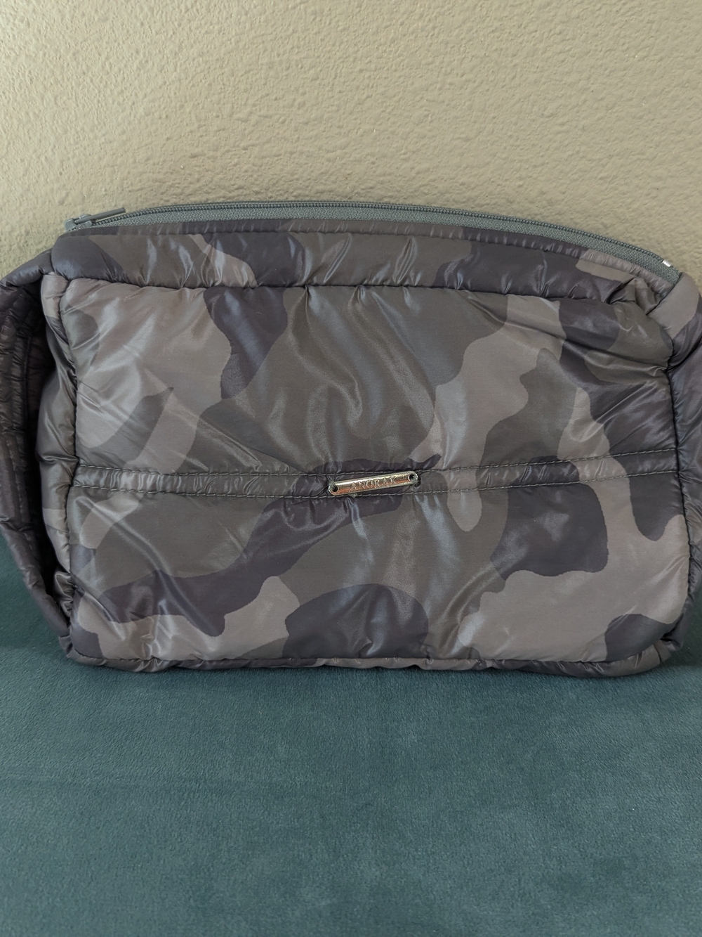 ANORAK Grey/Green Camo Down Quilted Wristlet Pouch
